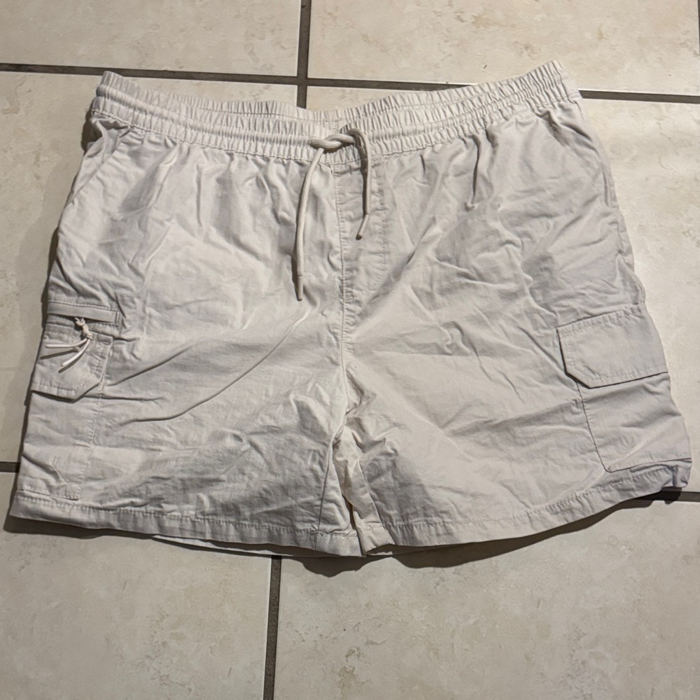 Men's Casual Light Khaki Shorts